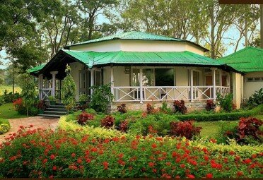 10 Beautiful Mountaintop Resorts in Pachmarhi; the Queen of Satpura!